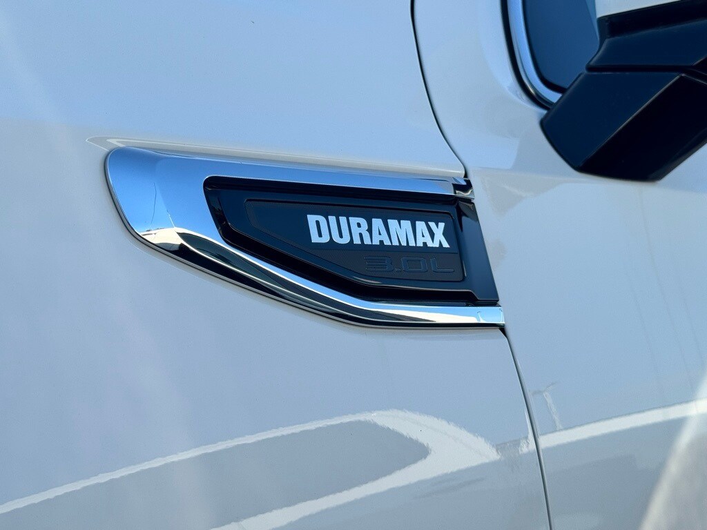 2022 Gmc Yukon SLT photo 3