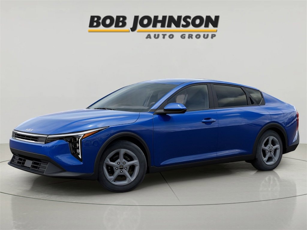 New 2025 Kia K4 LXS Sedan