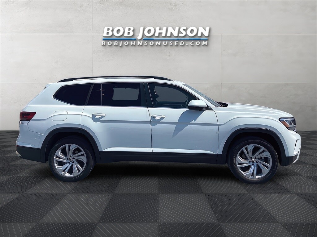 2023 Volkswagen Atlas V6 SE Technology photo 2