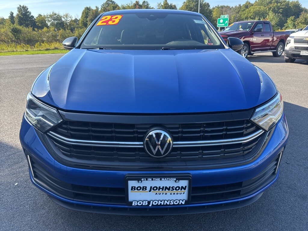 2023 Volkswagen Jetta 1.5T Sport photo 2