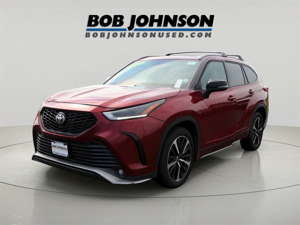 2022 Toyota Highlander XSE photo 3