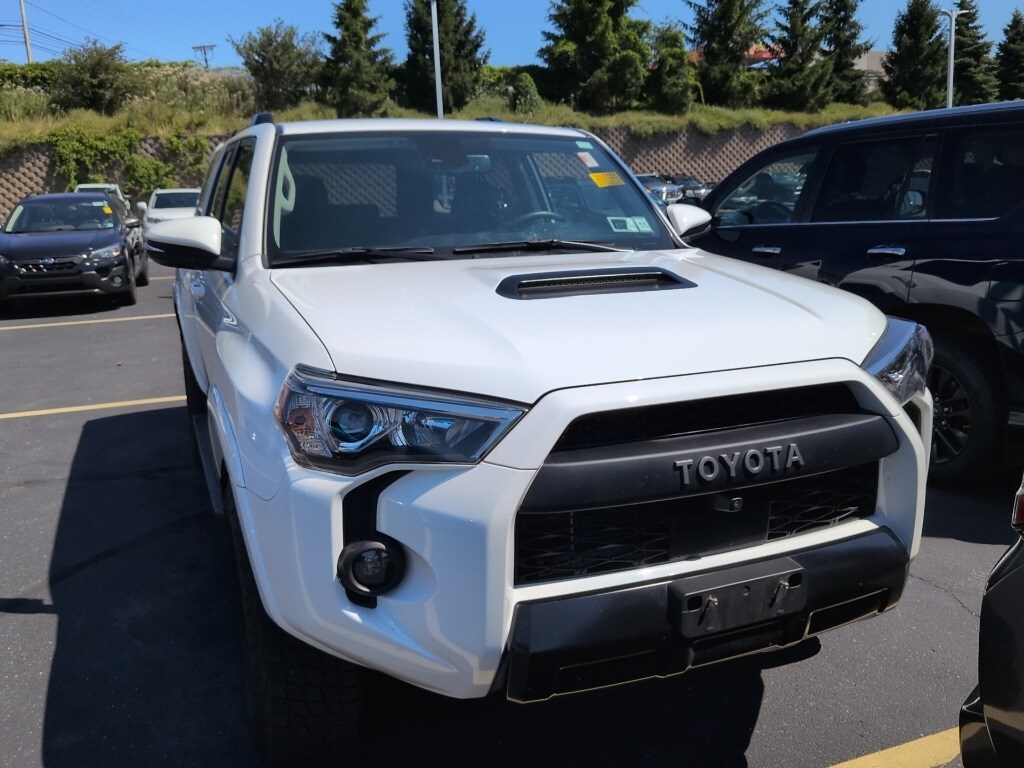 2023 Toyota 4Runner TRD Pro photo 2
