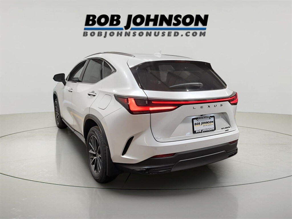 2025 Lexus NX 350h Premium AWD photo 3