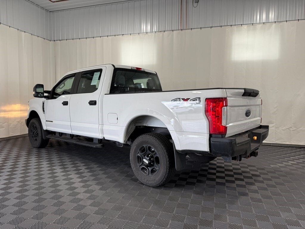 2019 Ford F-250 photo 2