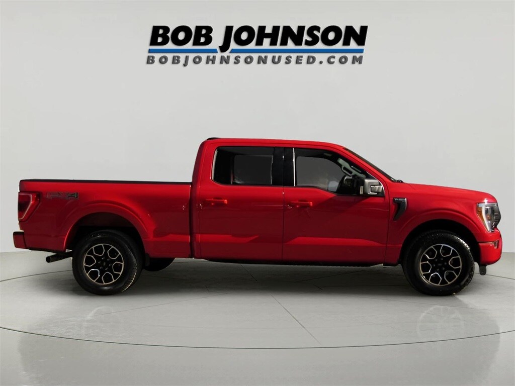 2022 Ford F-150 XLT photo 2