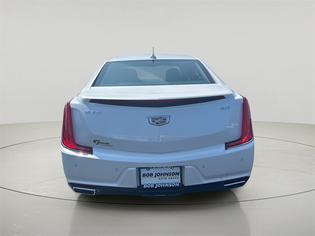 2018 Cadillac XTS Luxury photo 4