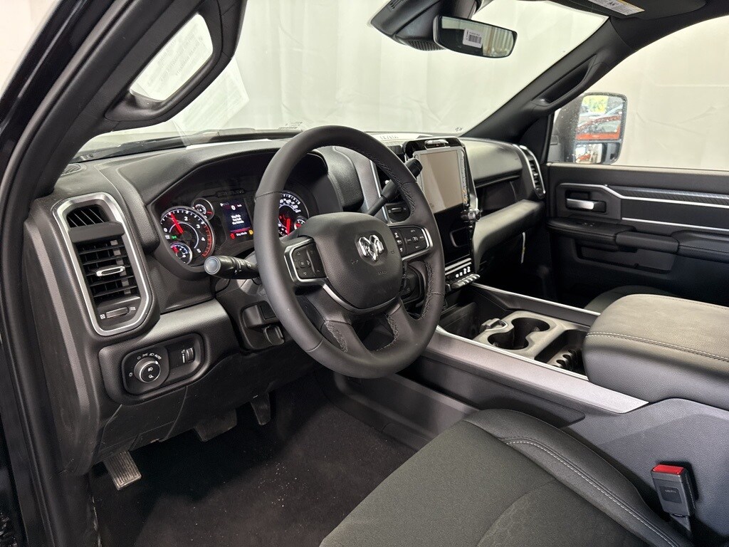 2025 Ram 2500 Big Horn photo 2