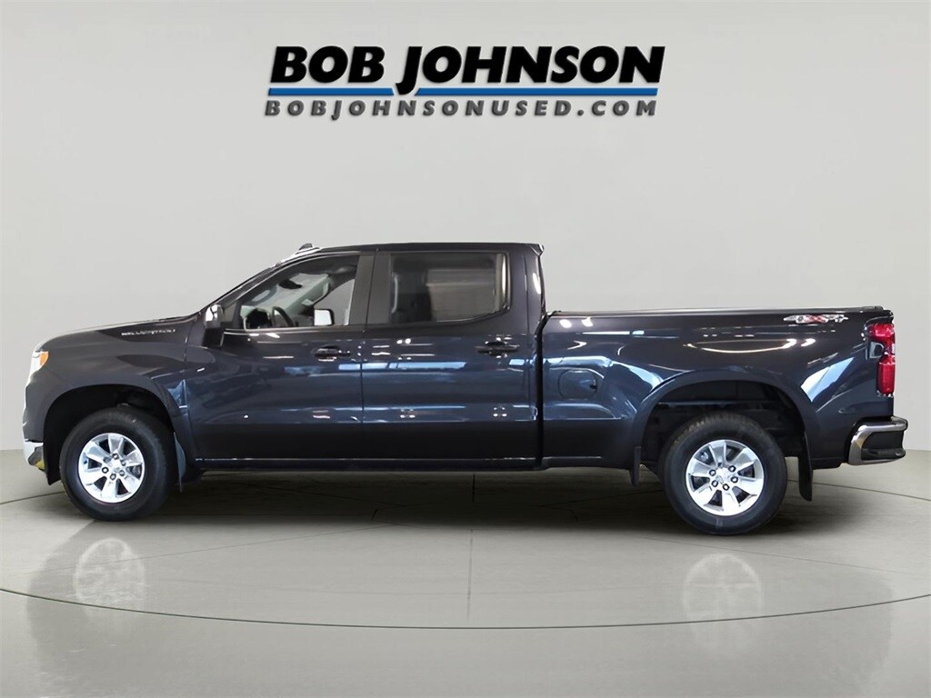 2022 Chevrolet Silverado 1500 LT photo 4