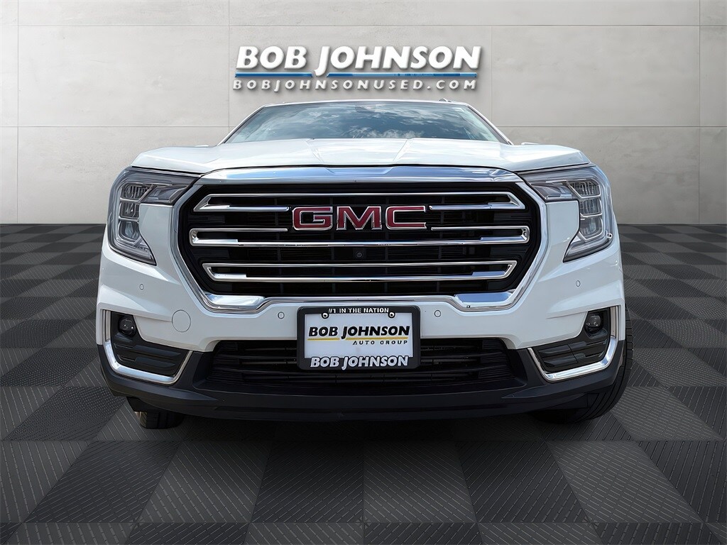 2023 Gmc Terrain SLT photo 2