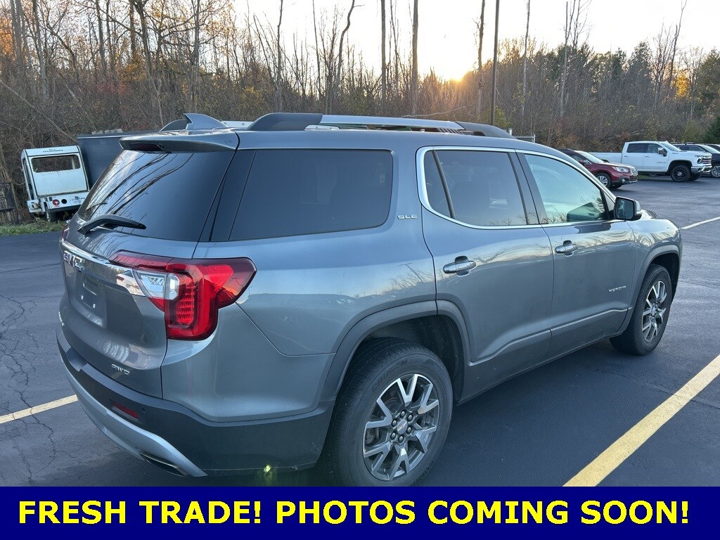 2021 Gmc Acadia SLE photo 2