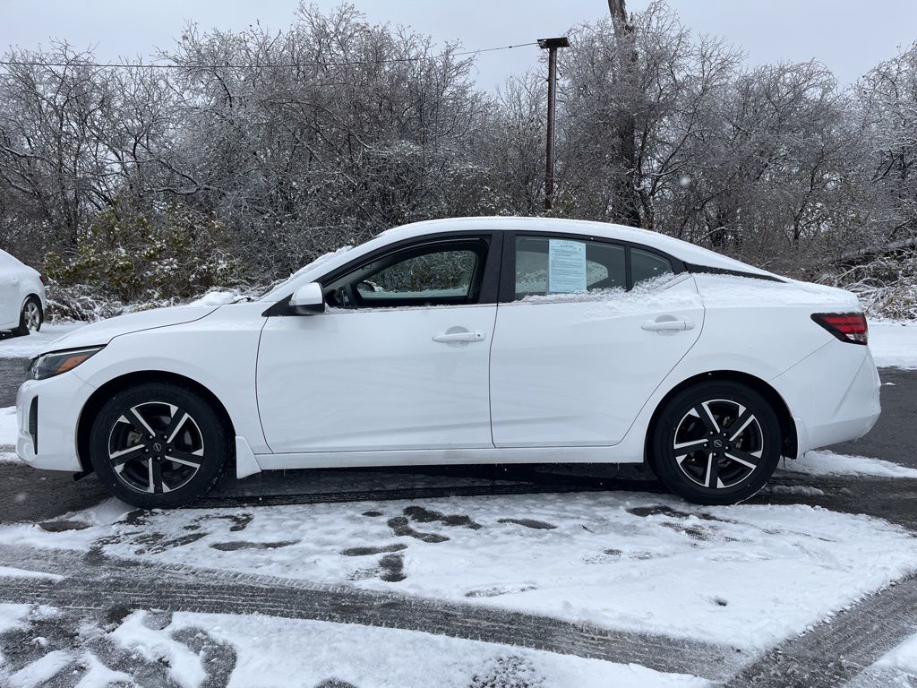 2024 Nissan Sentra SV photo 4