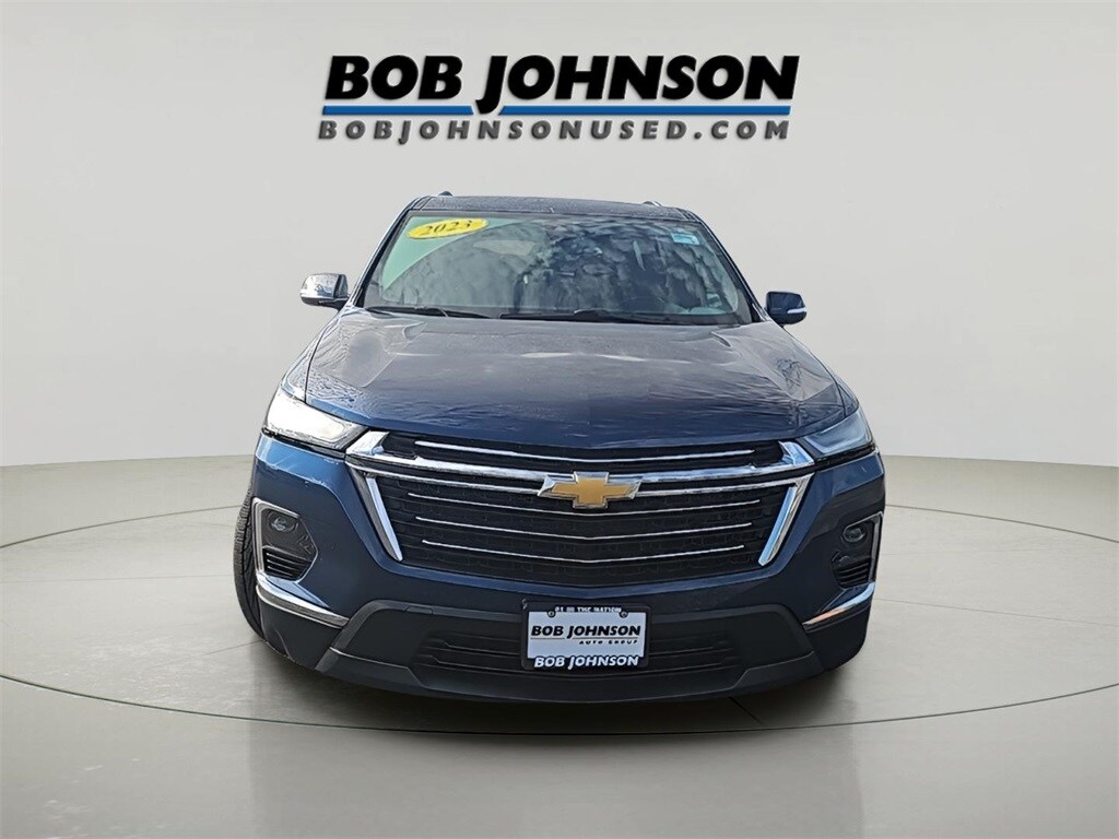 2023 Chevrolet Traverse 1LT photo 3