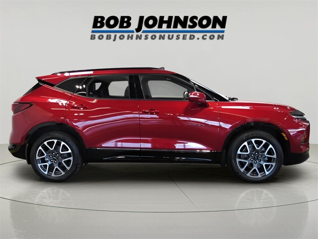 2023 Chevrolet Blazer RS photo 3