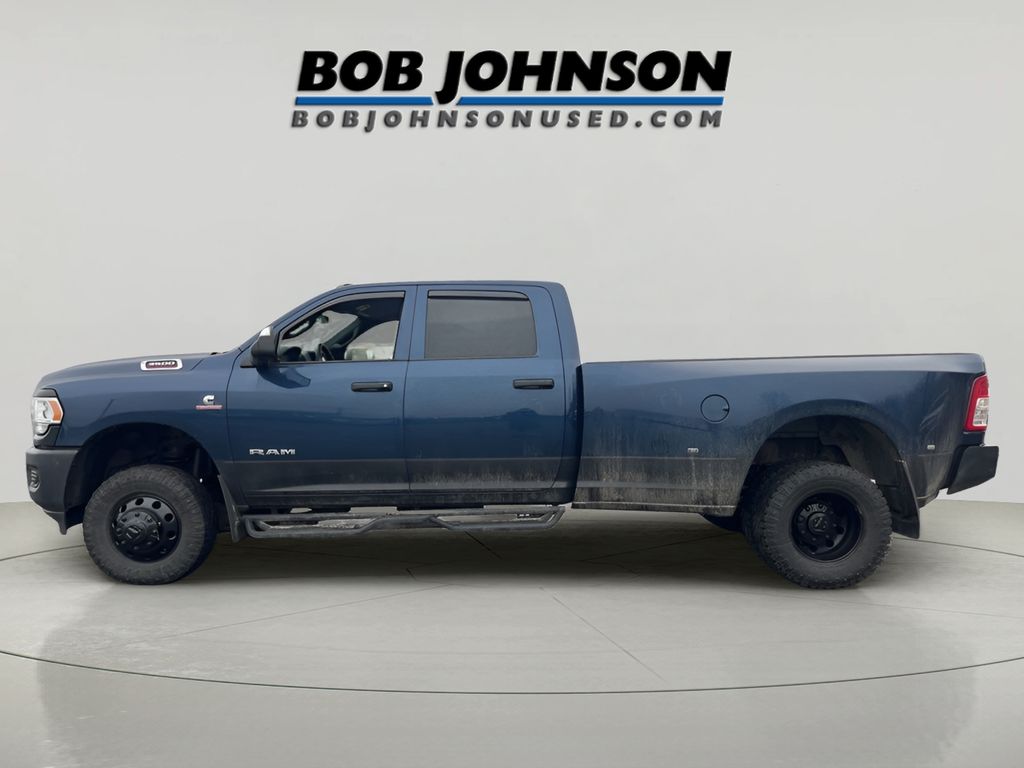 2022 Ram 3500 Tradesman photo 3