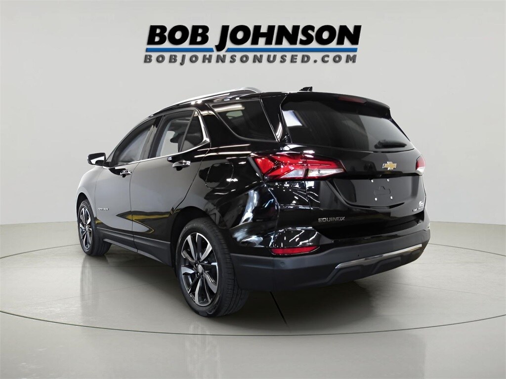 2022 Chevrolet Equinox Premier photo 2