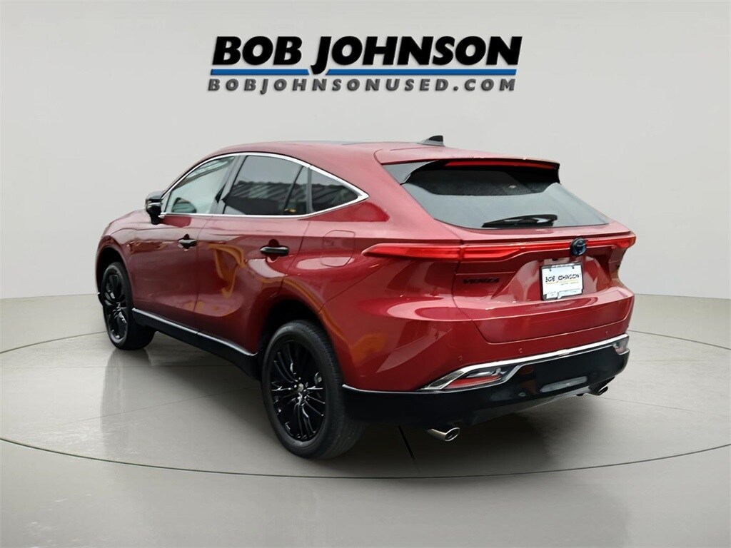 2024 Toyota Venza photo 4