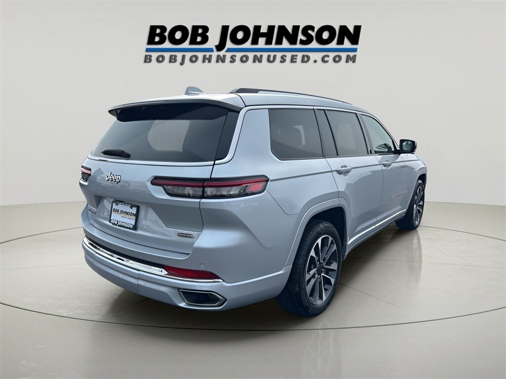 2021 Jeep Grand Cherokee Overland photo 3