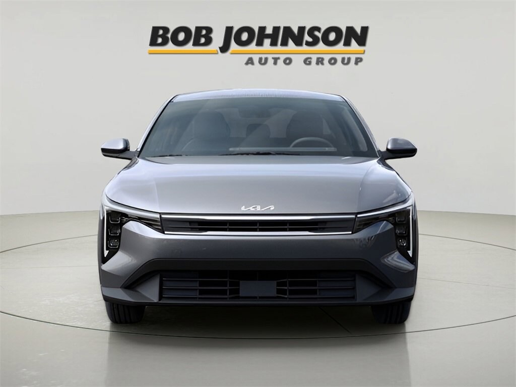 New 2025 Kia K4 LXS Sedan