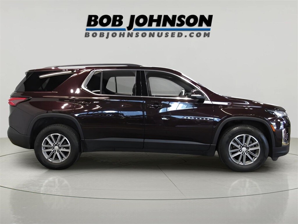 2023 Chevrolet Traverse 1LT photo 3