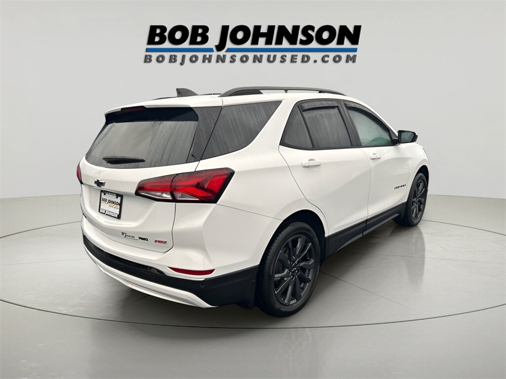 2023 Chevrolet Equinox RS photo 2