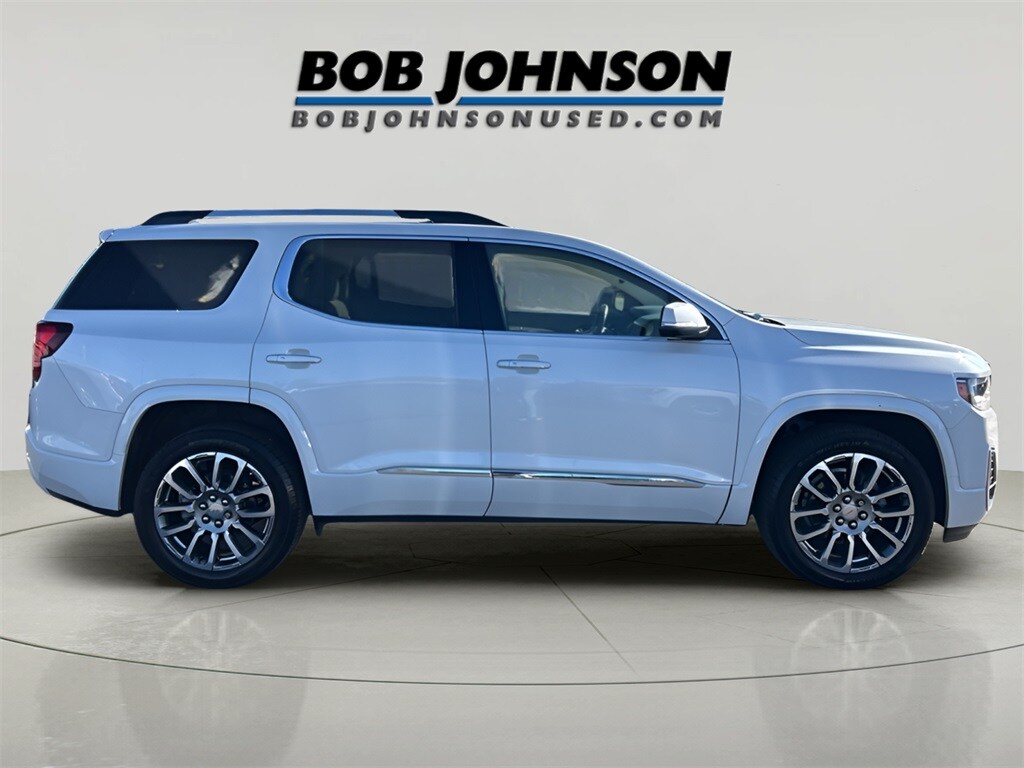 2023 Gmc Acadia Denali photo 2