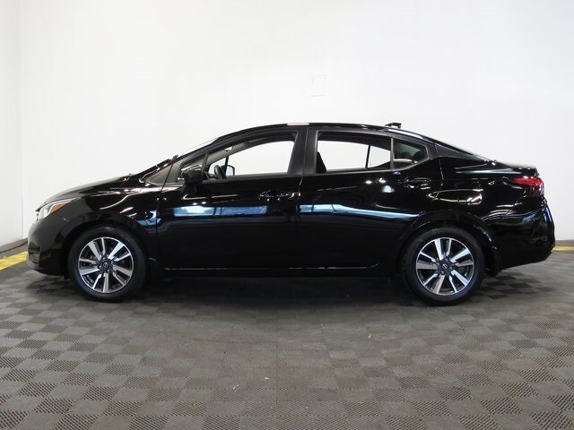 2023 Nissan Versa 1.6 SV photo 4