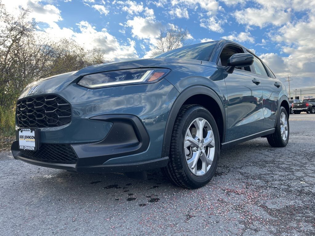 Used 2025 Honda HR-V LX SUV