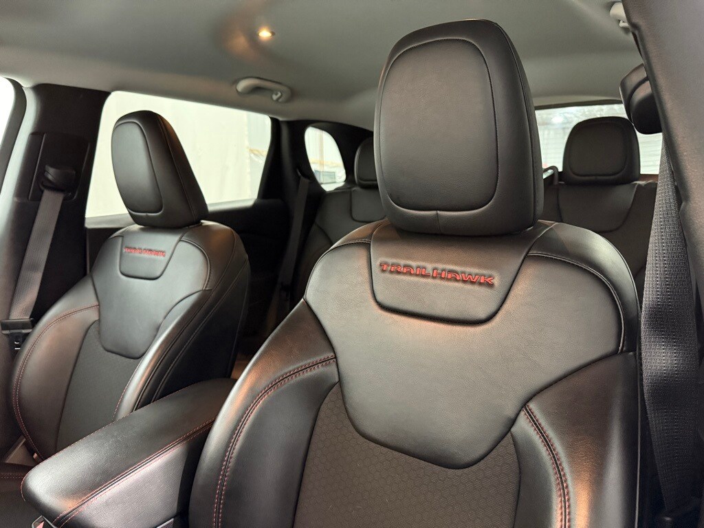 Used 2021 Jeep Cherokee Trailhawk SUV