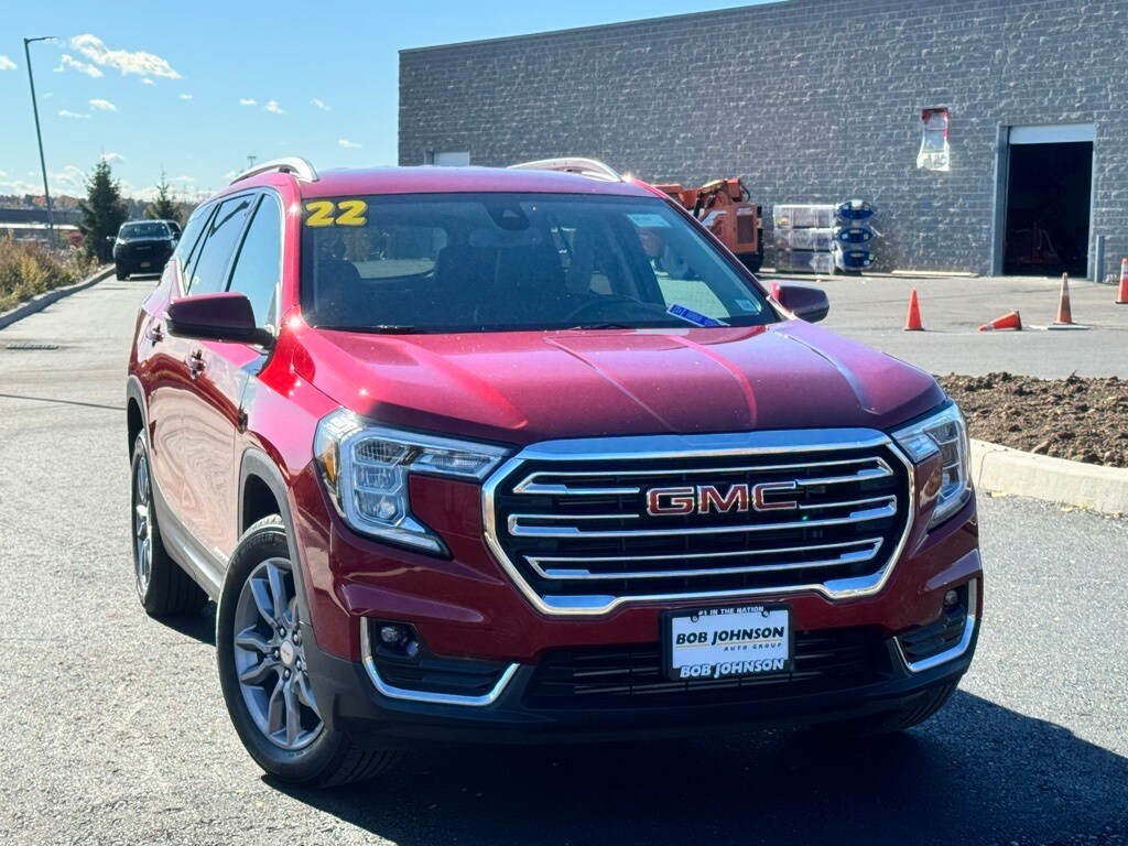Used 2022 GMC Terrain SLT SUV