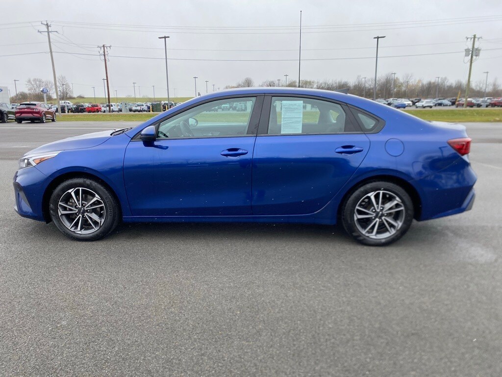 Used 2023 Kia Forte LXS Sedan