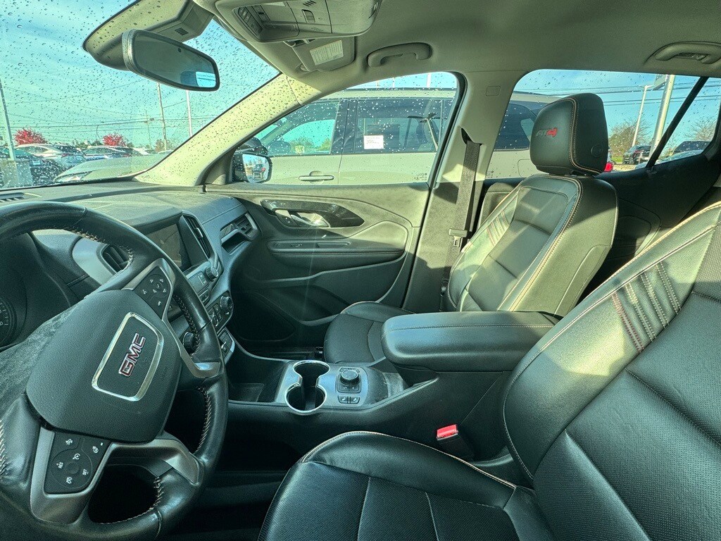 Used 2022 GMC Terrain AT4 SUV