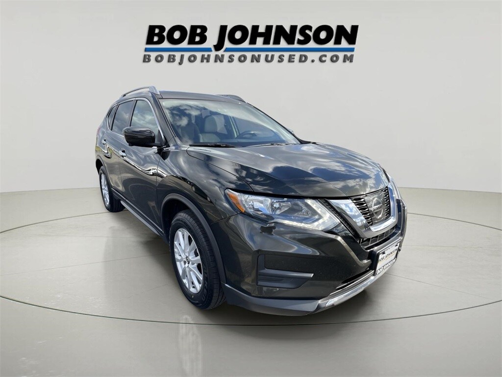 Used 2017 Nissan Rogue SV SUV