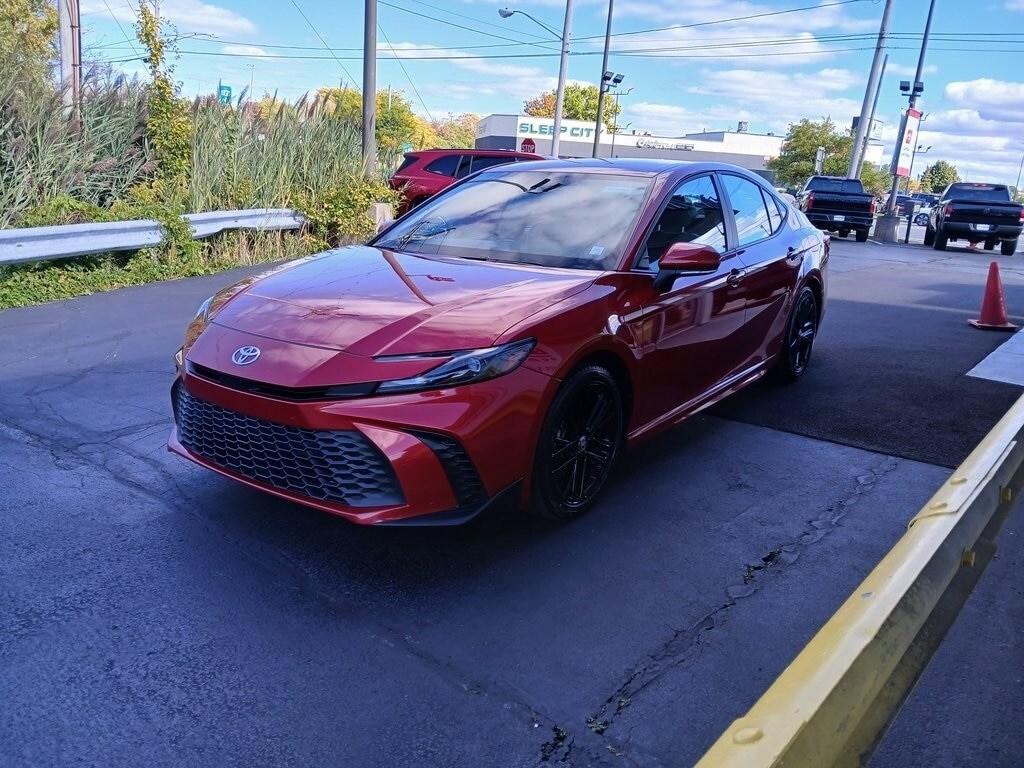 Used 2025 Toyota Camry SE Sedan