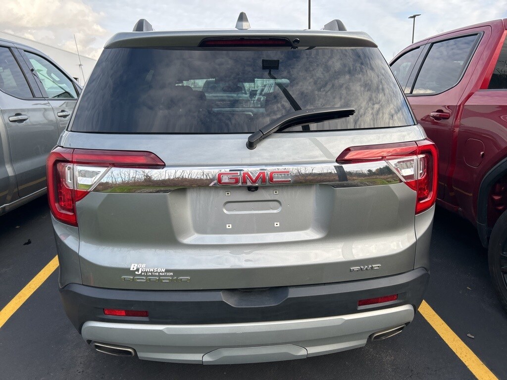 Used 2023 GMC Acadia SLE SUV