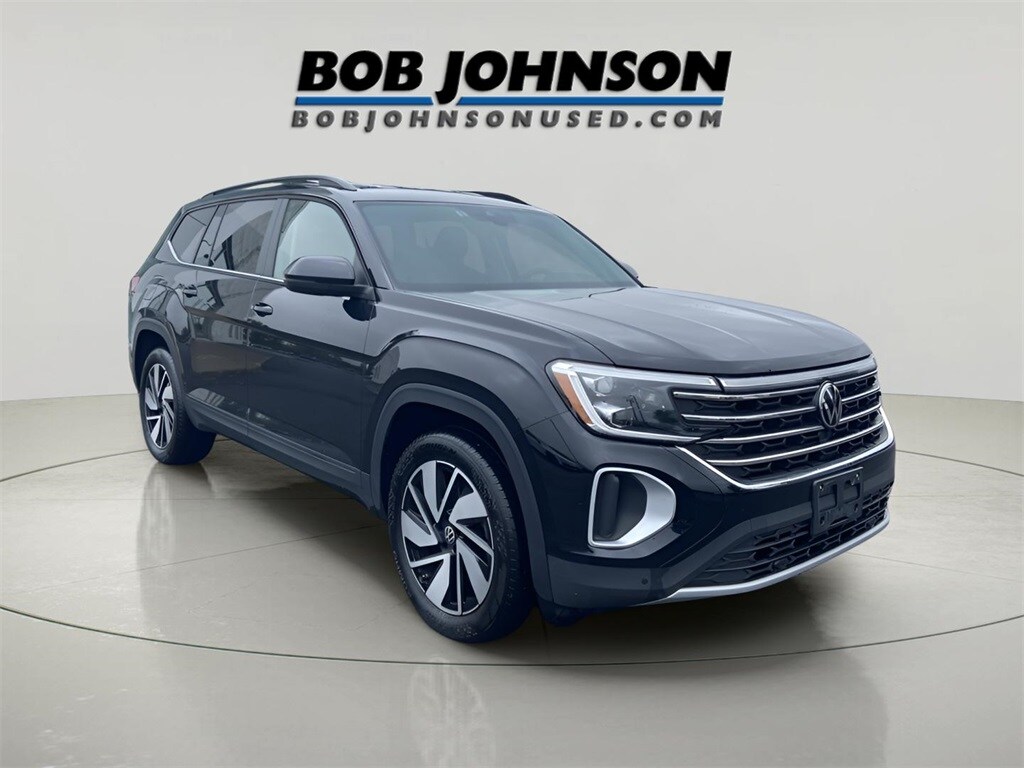 Certified 2025 Volkswagen Atlas 2.0T SE w/Technology SUV