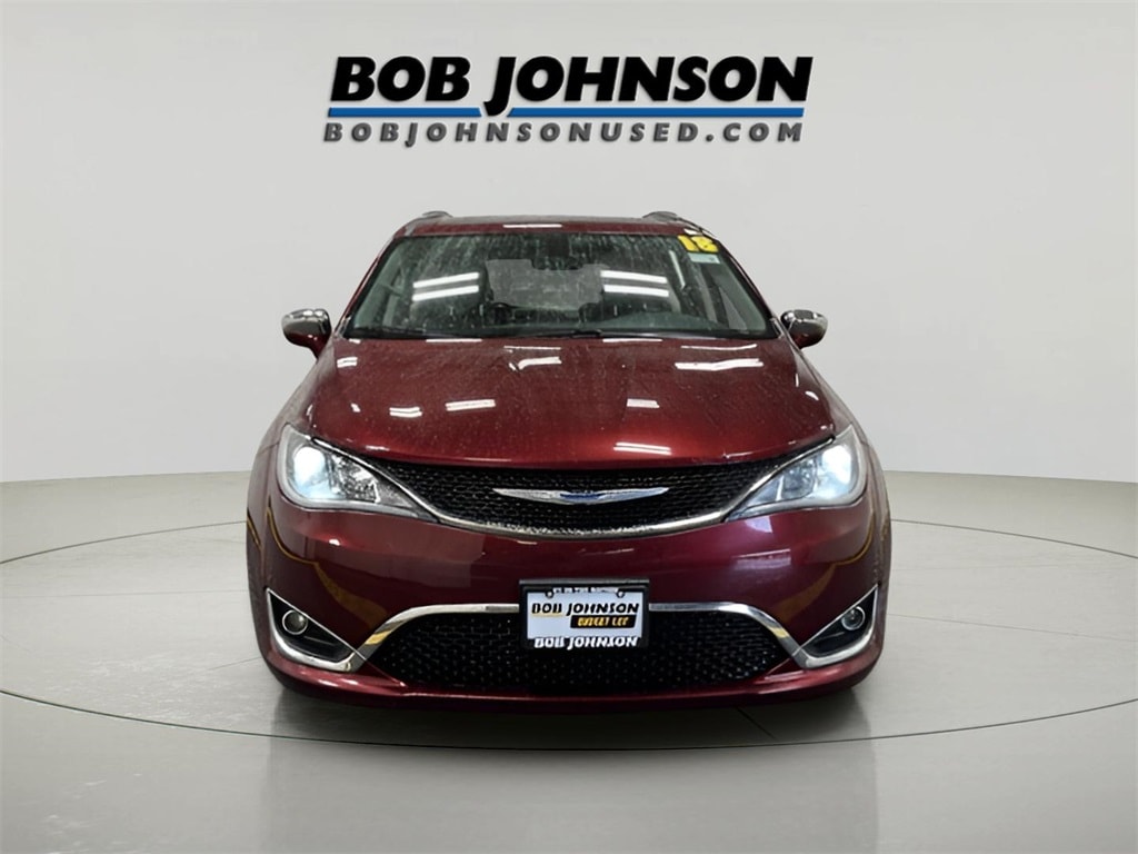 Used 2018 Chrysler Pacifica Limited Minivan/Van