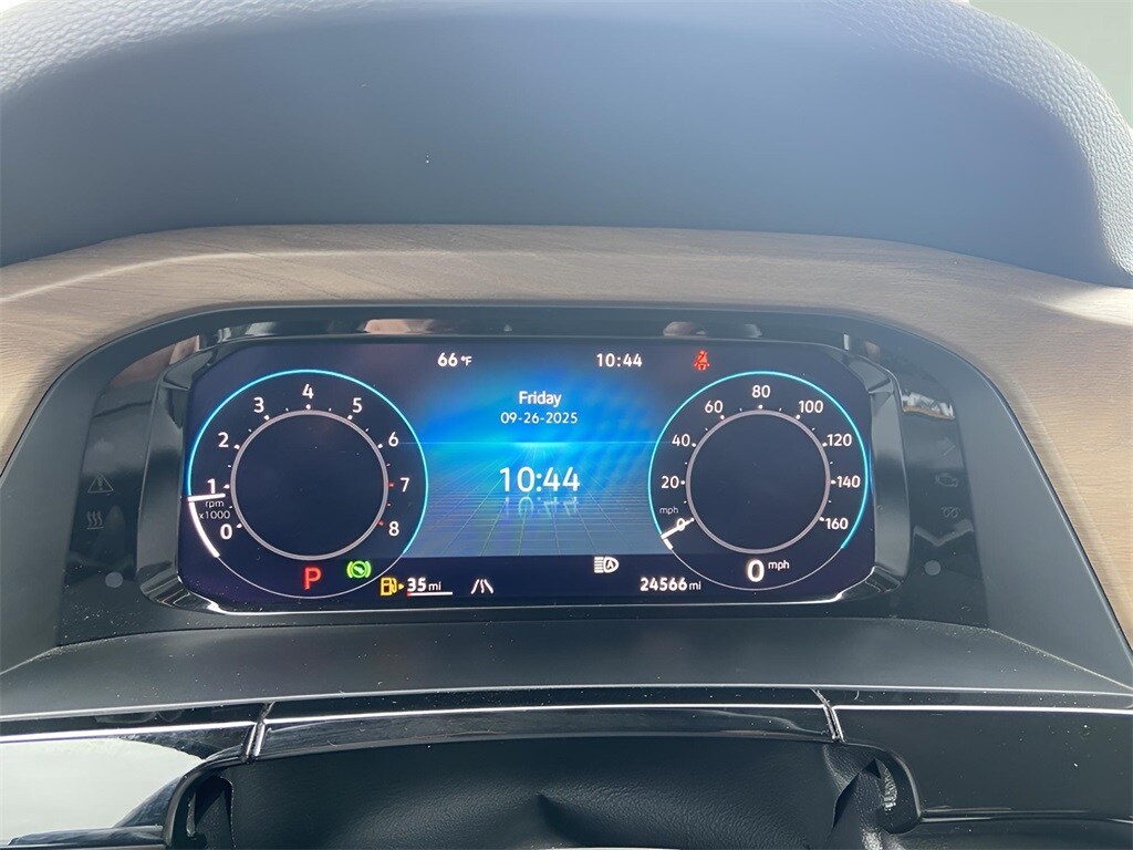 Certified 2025 Volkswagen Atlas 2.0T SE w/Technology SUV