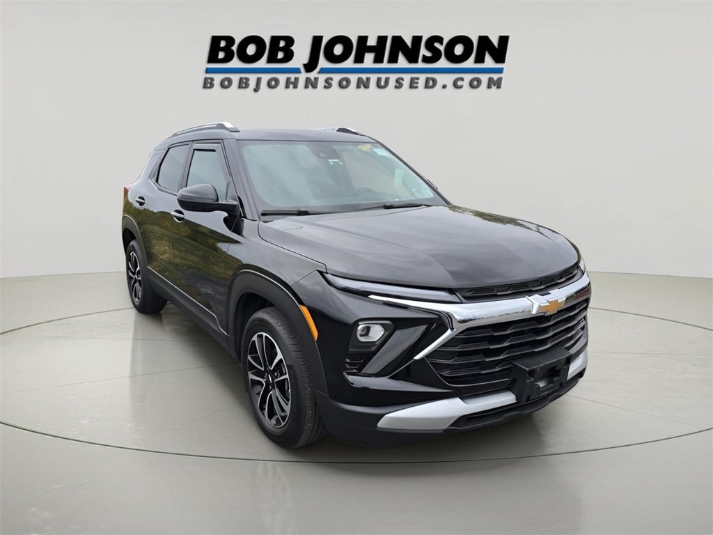 Used 2025 Chevrolet Trailblazer LT SUV