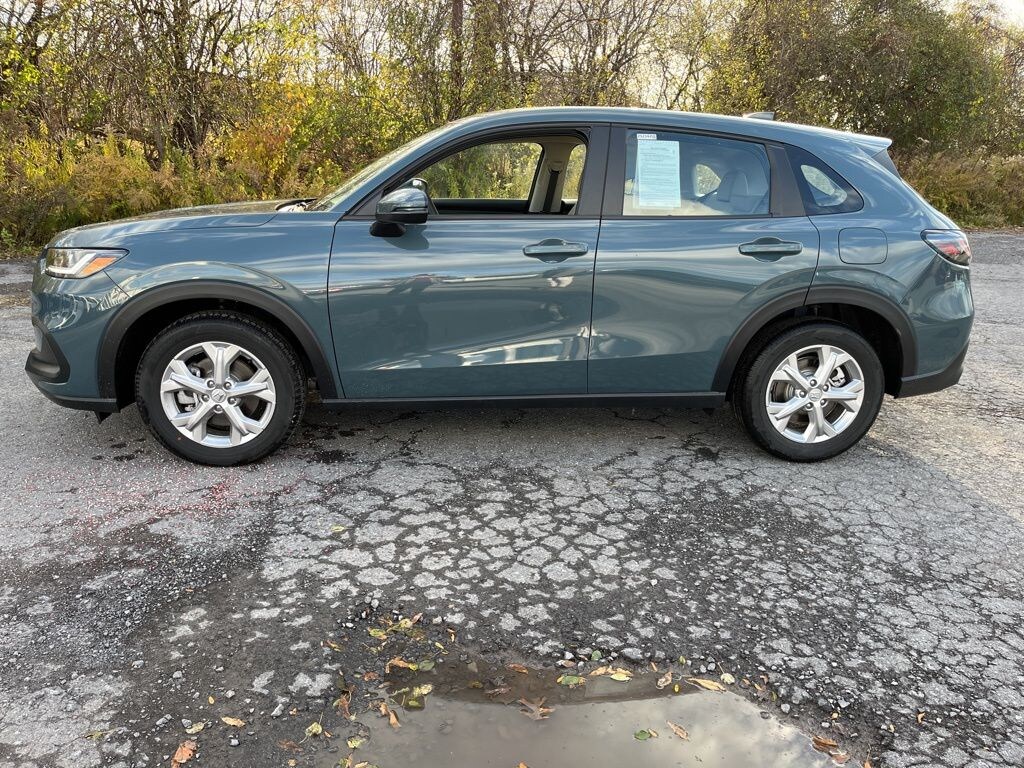 Used 2025 Honda HR-V LX SUV