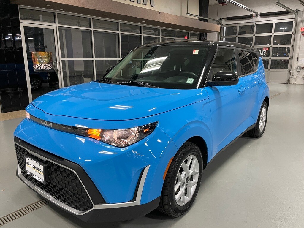 Certified 2023 Kia Soul S Hatchback