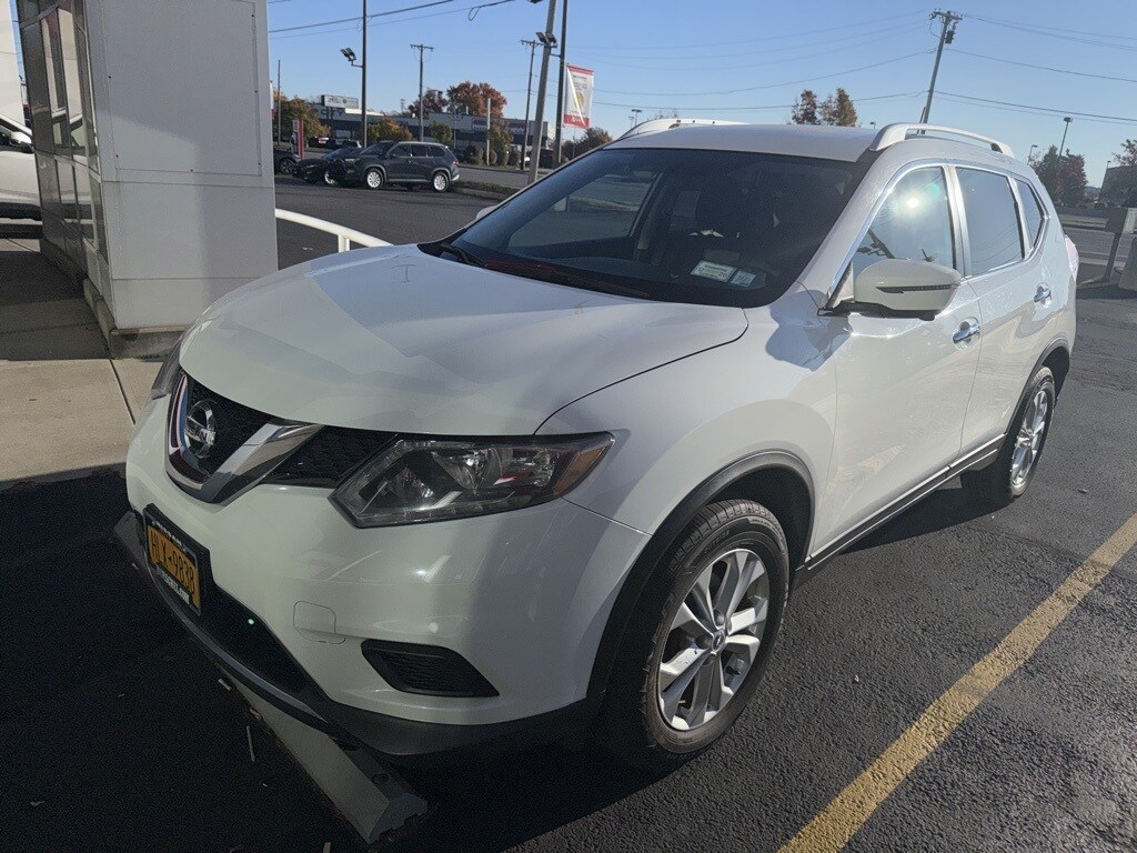 Used 2016 Nissan Rogue SV SUV