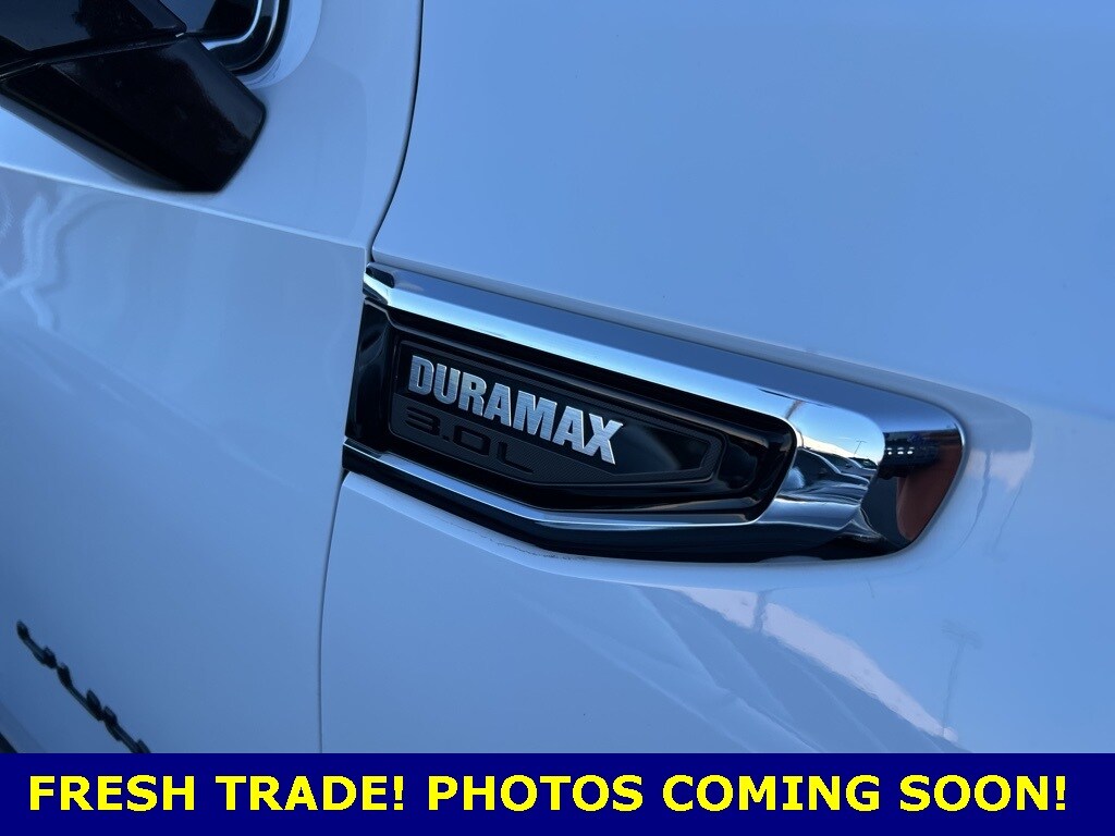 Used 2024 GMC Yukon SLE SUV