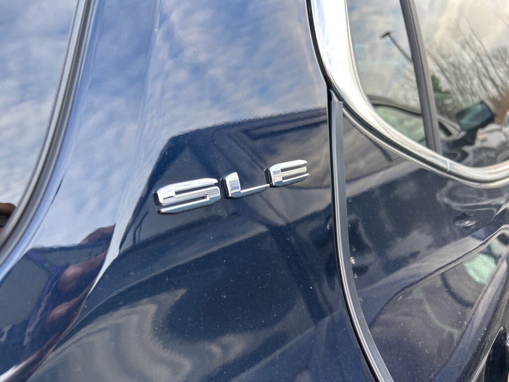 Certified 2022 GMC Acadia SLE SUV