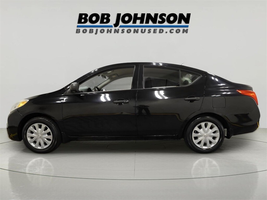 Used 2014 Nissan Versa 1.6 S Sedan