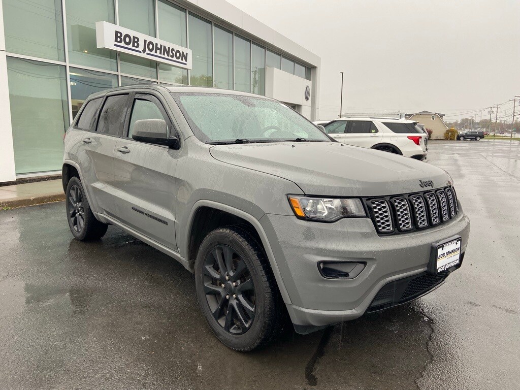 Used 2020 Jeep Grand Cherokee Altitude SUV