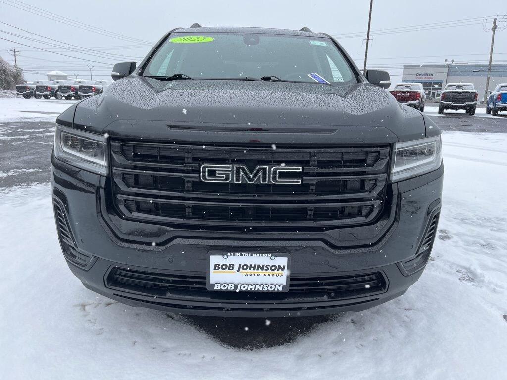 Used 2023 GMC Acadia SLE SUV