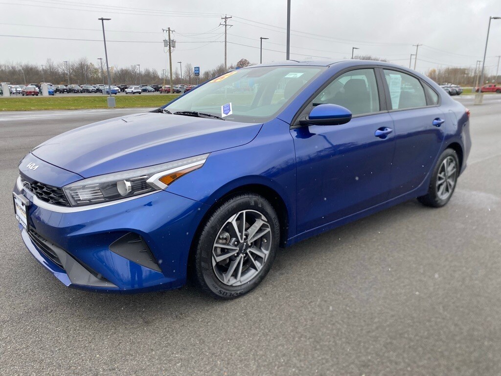 Used 2023 Kia Forte LXS Sedan