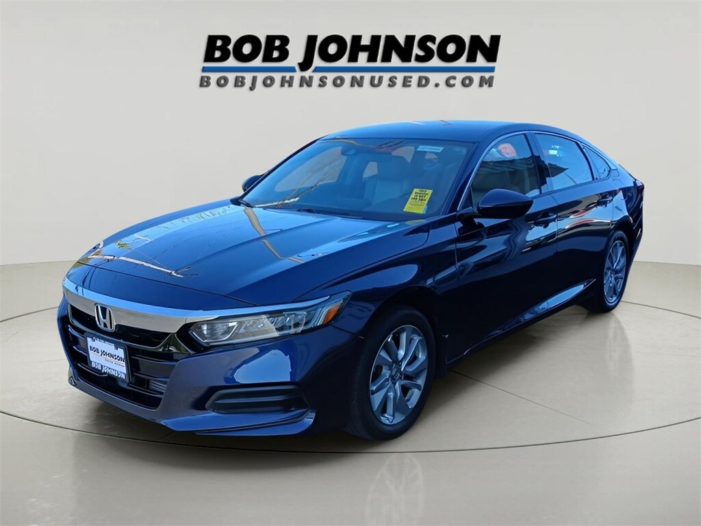 2019 Honda Accord LX photo 3