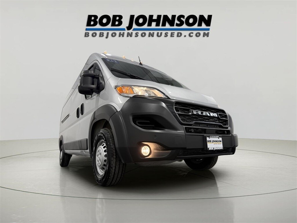 2025 Ram ProMaster 3500 Cargo Van photo 2