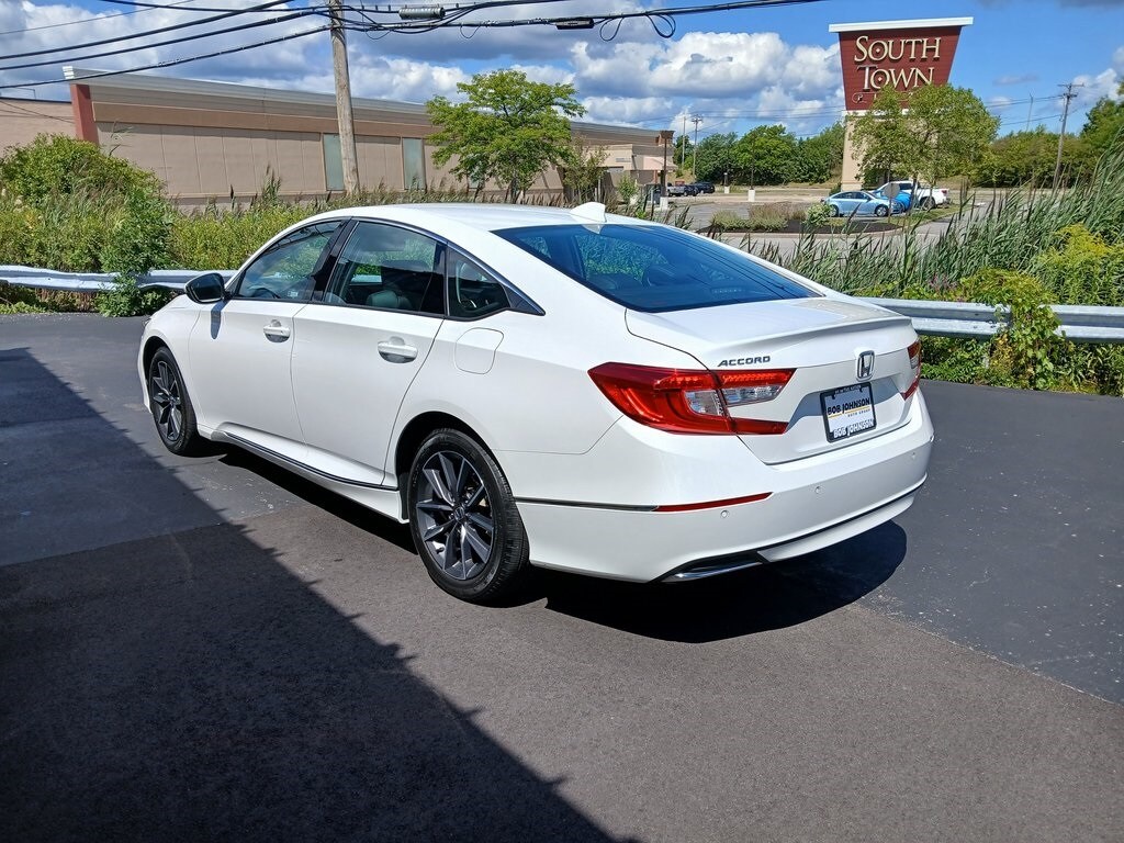 2021 Honda Accord EX-L 1.5T photo 2